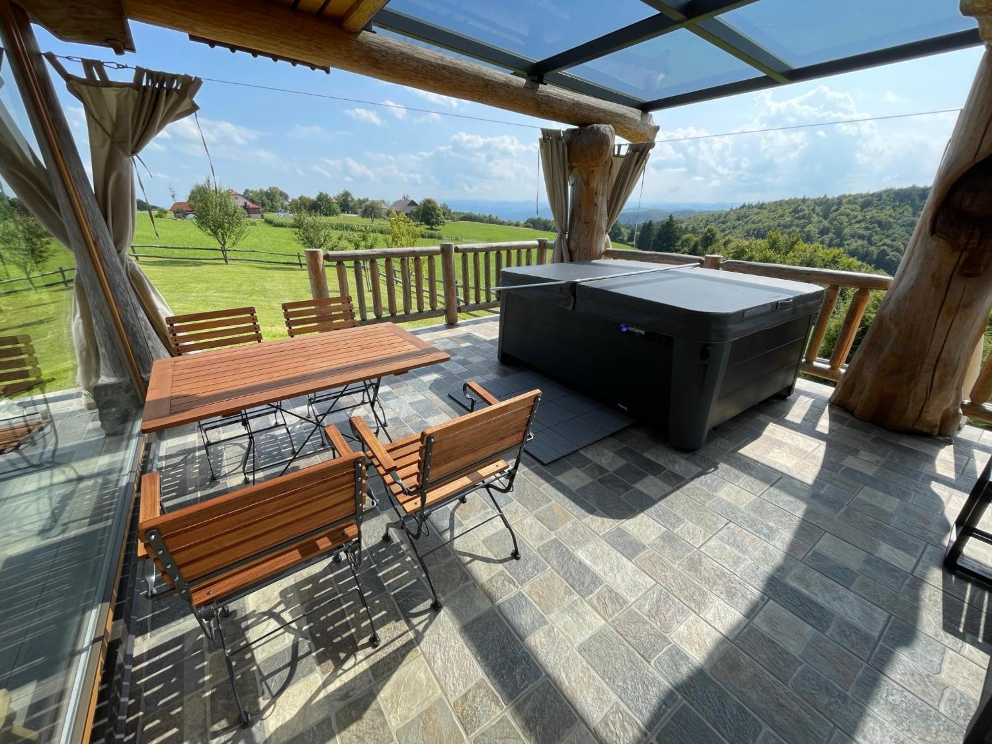 Holiday Home Ernest Zelezni With Hot Tub Ivancna Gorica Exterior photo